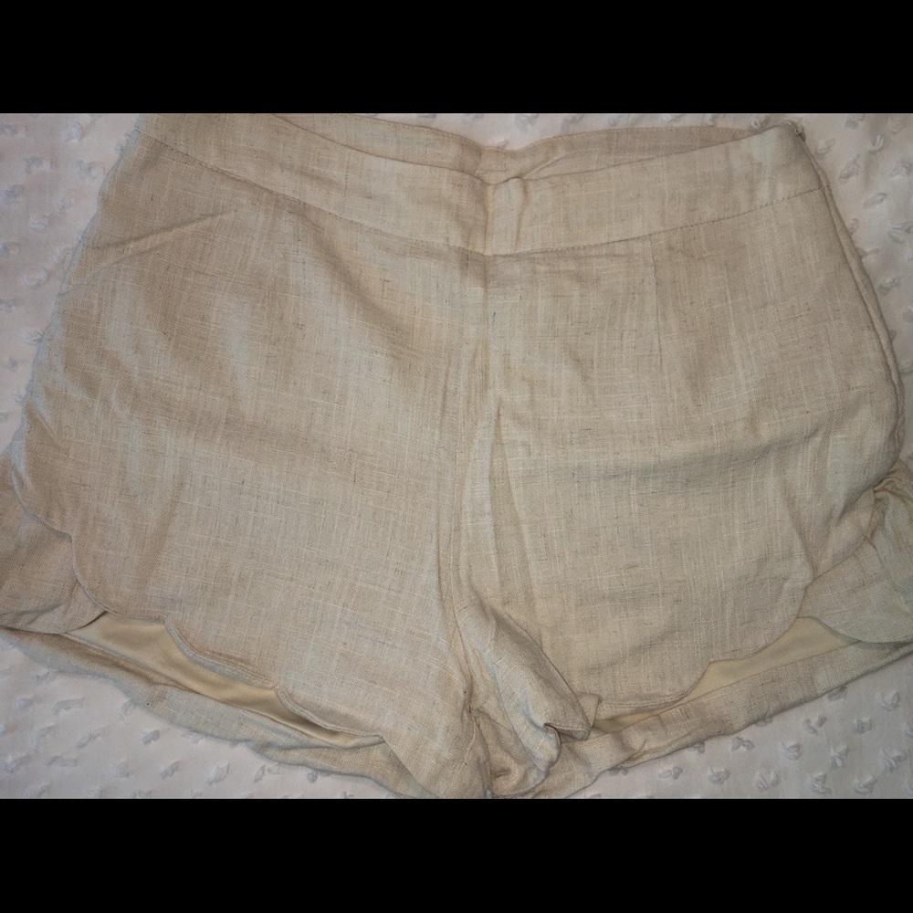 Cream high waisted scalloped shorts